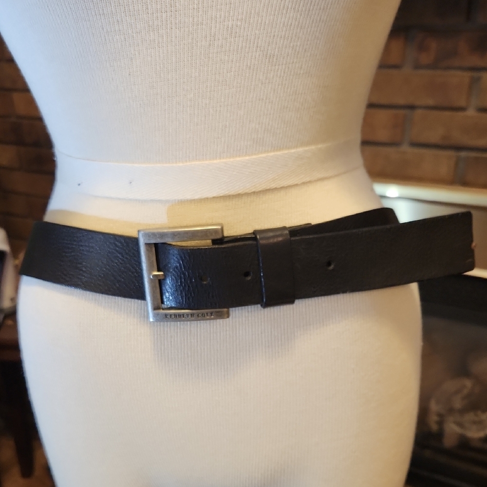 Kenneth Cole Black Italian Leather Belt 38/95 Silvertone Buckle